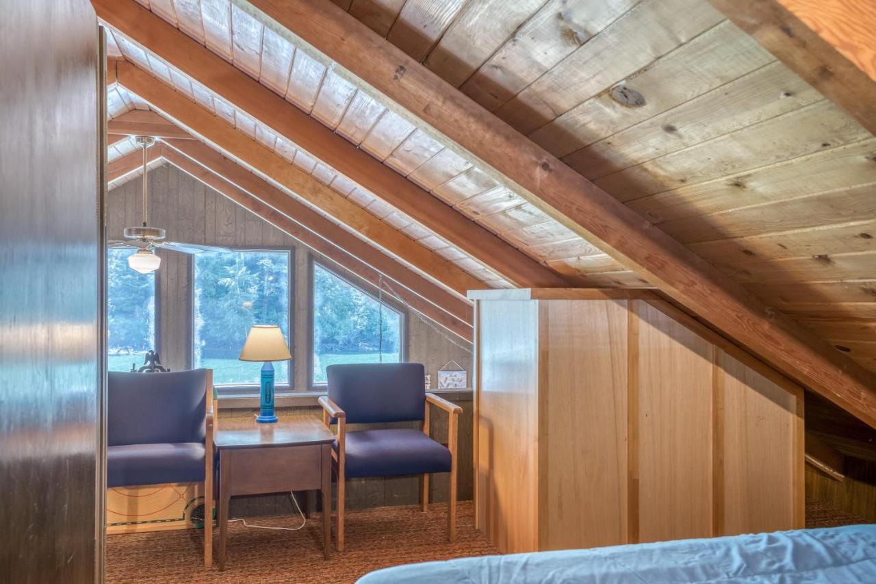 The Crabbing Cabin Lincoln City Extérieur photo