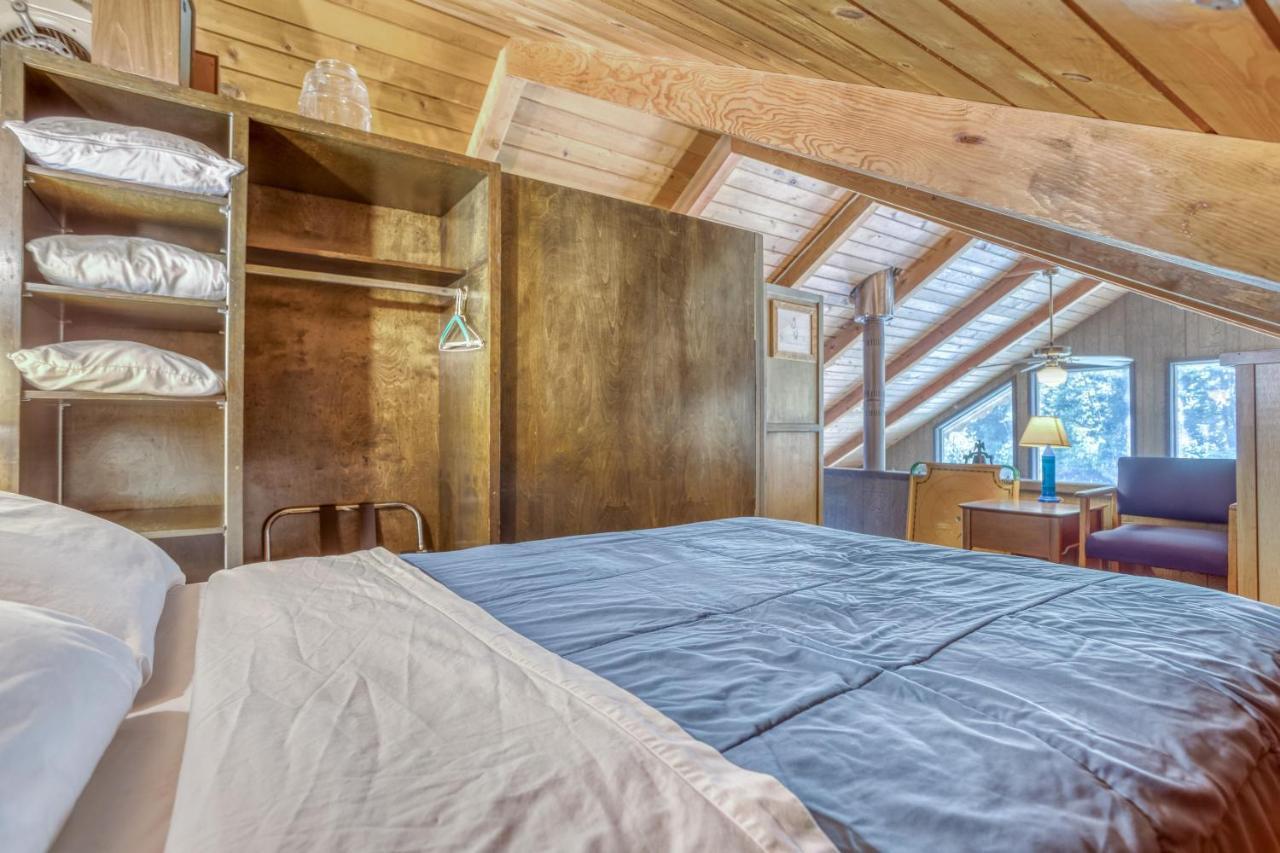The Crabbing Cabin Lincoln City Extérieur photo