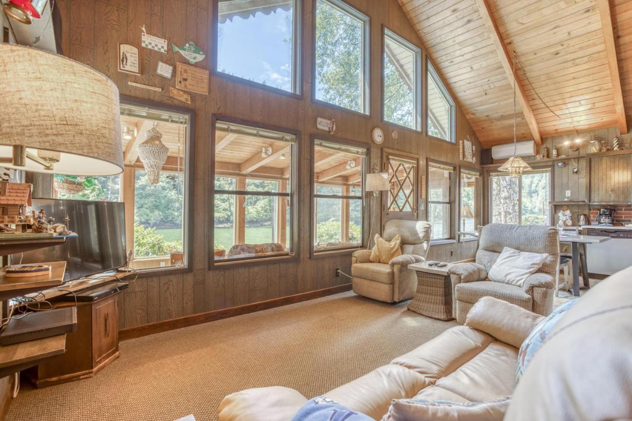 The Crabbing Cabin Lincoln City Extérieur photo